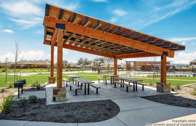 Image 3 of 9 For 12214 Brucci