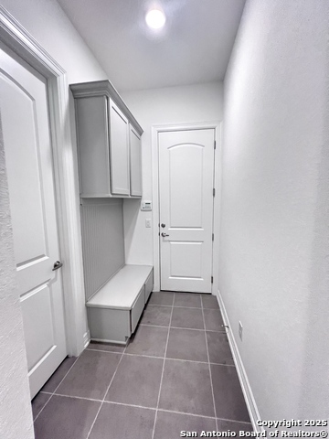 Image 13 of 28 For 4607 Camden Heights