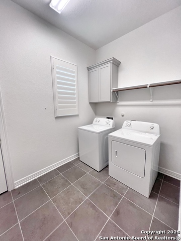 Image 14 of 28 For 4607 Camden Heights