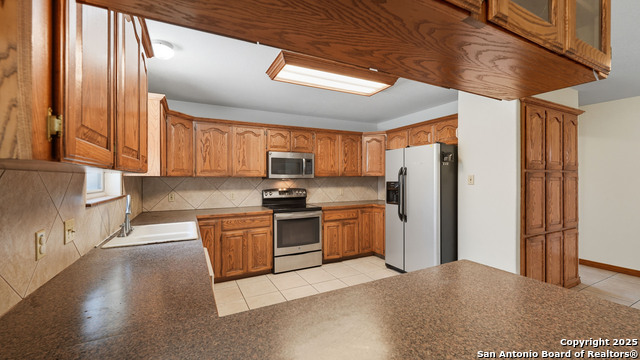 Image 10 of 19 For 105 Tomahawk