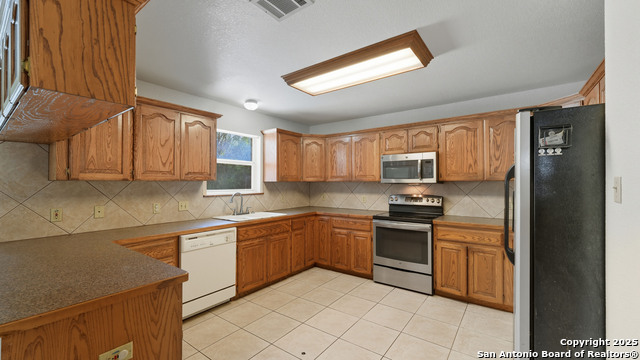 Image 11 of 19 For 105 Tomahawk