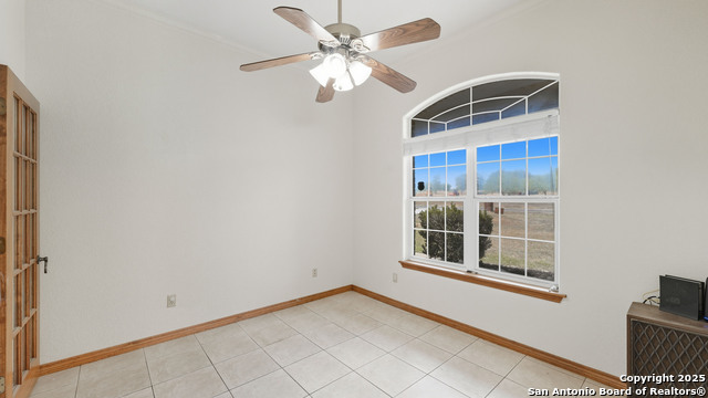 Image 17 of 19 For 105 Tomahawk