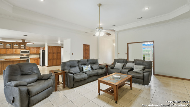 Image 4 of 19 For 105 Tomahawk