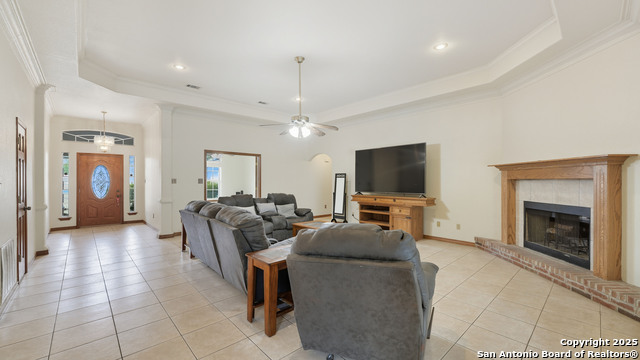 Image 5 of 19 For 105 Tomahawk