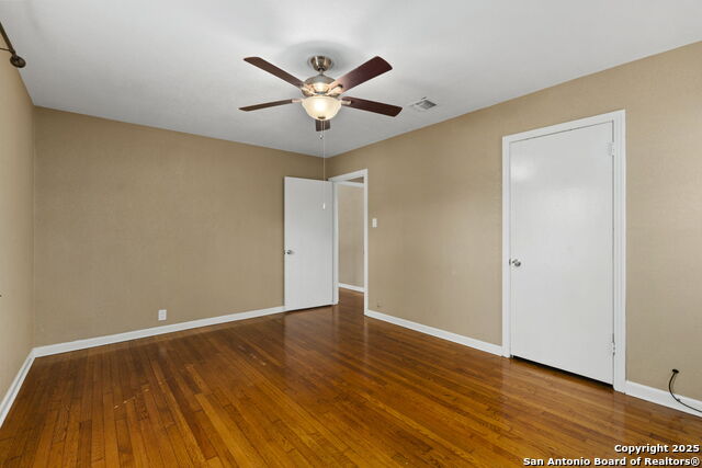 Image 12 of 36 For 502 Brookview Dr