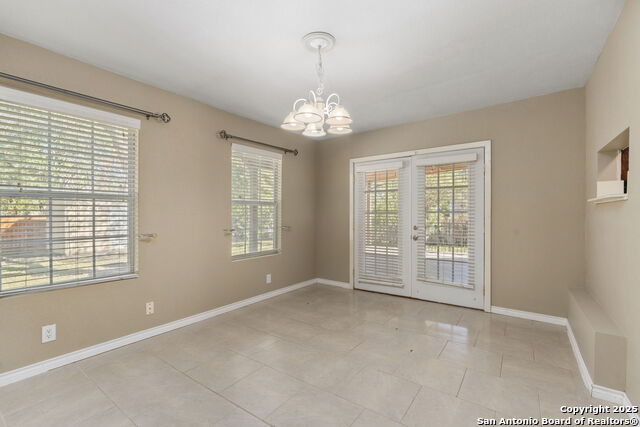 Image 22 of 36 For 502 Brookview Dr