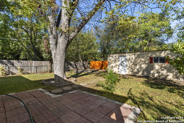 Image 33 of 36 For 502 Brookview Dr