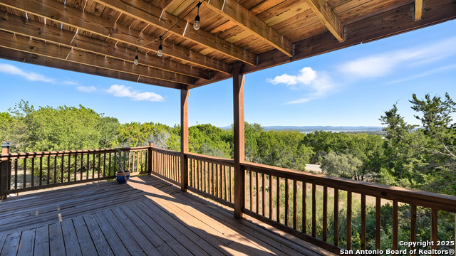 Listing photo id 20 for 635 & 651 Barbara