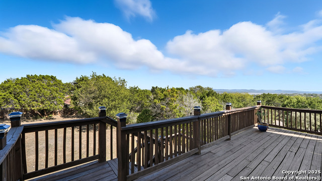 Listing photo id 21 for 635 & 651 Barbara