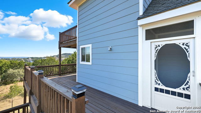 Listing photo id 22 for 635 & 651 Barbara