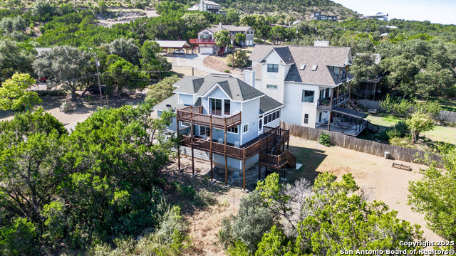 Listing photo id 24 for 635 & 651 Barbara