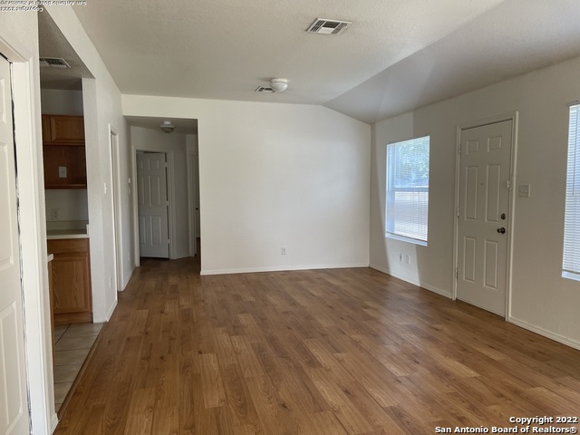 Image 4 of 8 For 14541 Clovelly Wood