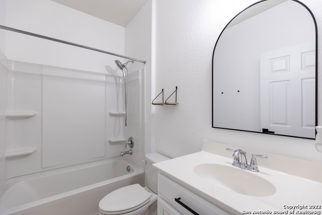 Image 11 of 31 For 443 Harvest Pt