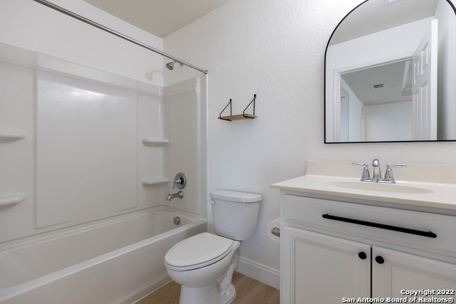 Image 22 of 31 For 443 Harvest Pt