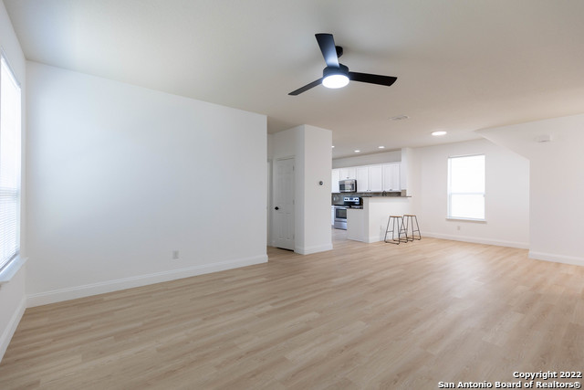 Image 5 of 31 For 443 Harvest Pt