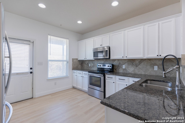 Image 7 of 31 For 443 Harvest Pt