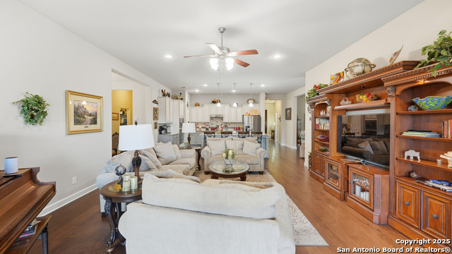 Image 19 of 54 For 229 Pecan