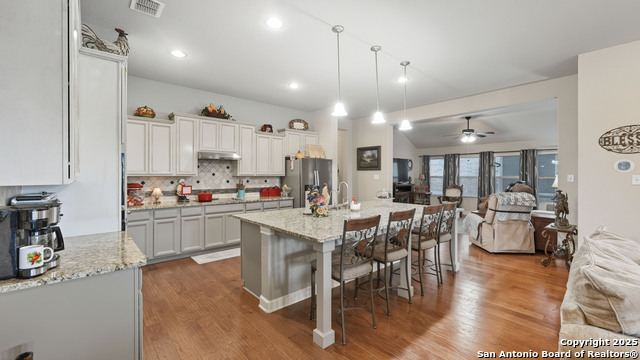 Image 33 of 54 For 229 Pecan