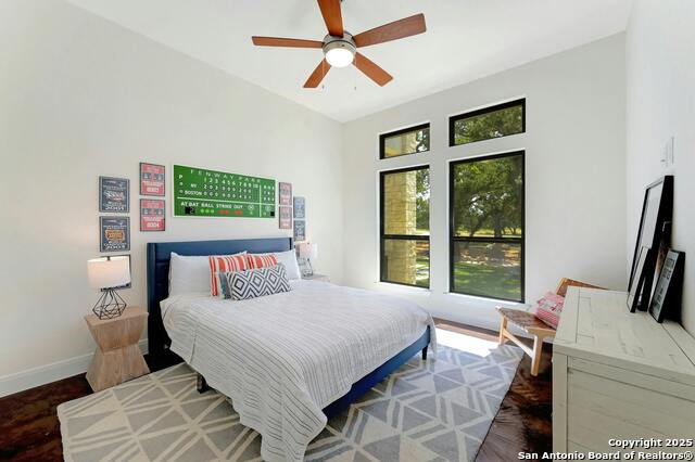 Image 26 of 34 For 2471 George Pass