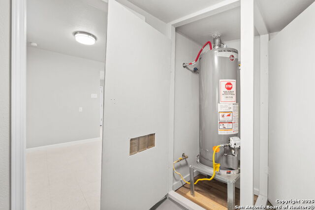 Image 21 of 25 For 311 S San Joaquin Ave