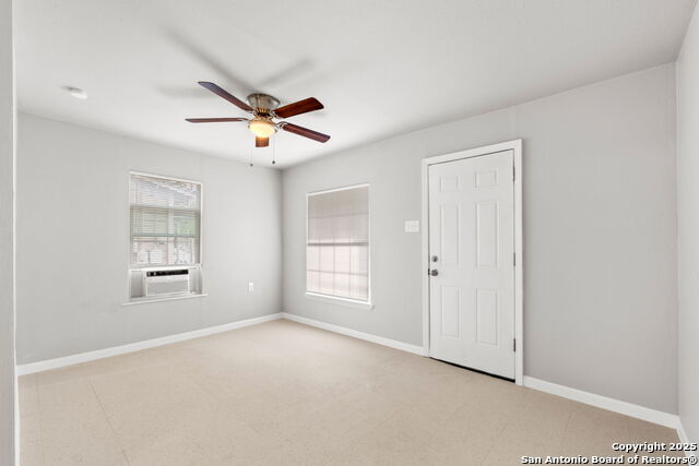 Image 8 of 25 For 311 S San Joaquin Ave