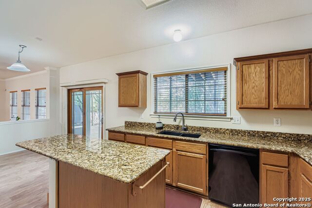 Image 11 of 27 For 5803 Spring Pebble