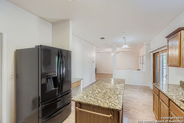 Image 12 of 27 For 5803 Spring Pebble