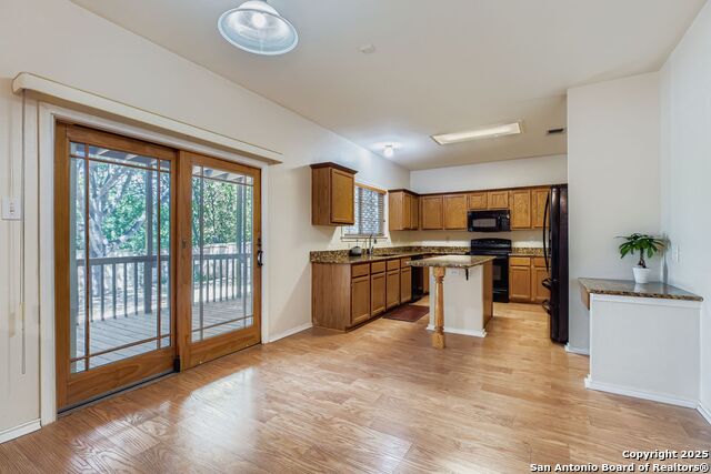 Image 13 of 27 For 5803 Spring Pebble