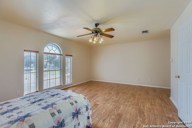 Image 17 of 27 For 5803 Spring Pebble