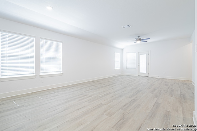 Image 15 of 49 For 25751 Rosey Way