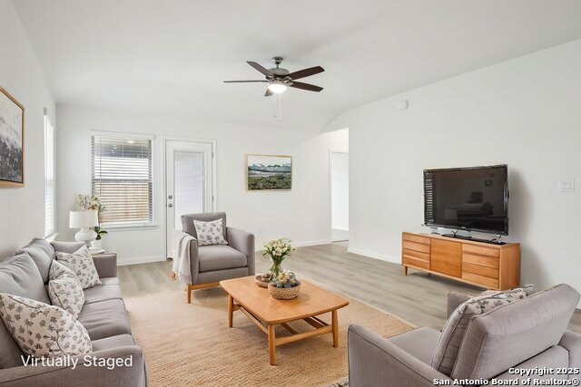 Image 18 of 49 For 25751 Rosey Way