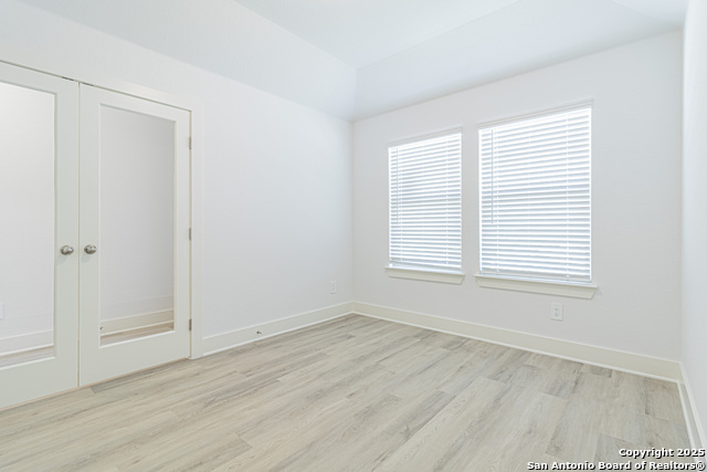 Image 4 of 49 For 25751 Rosey Way