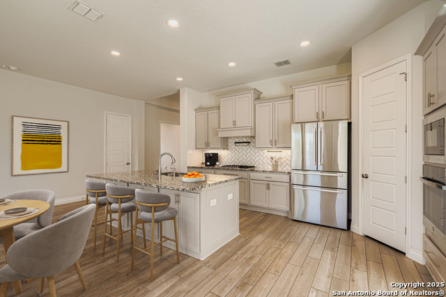 Image 11 of 27 For 4975 Winkler Trail