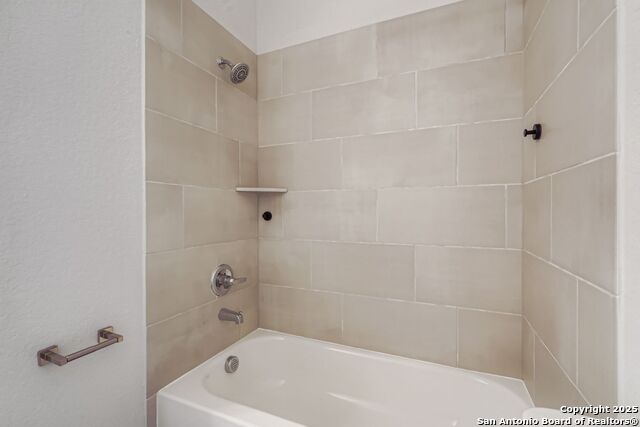 Image 20 of 27 For 4975 Winkler Trail