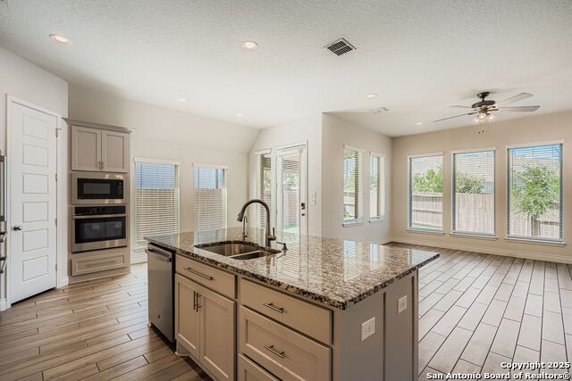 Image 9 of 27 For 4975 Winkler Trail