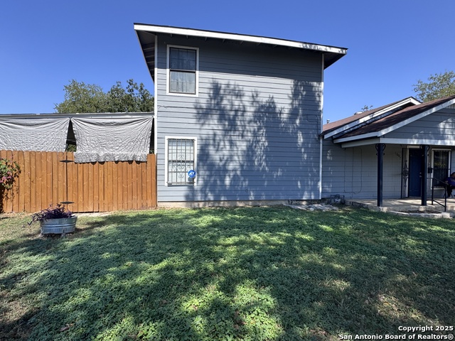 Image 22 of 27 For 1007 Saldana