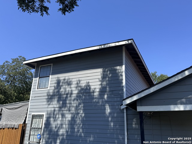 Image 23 of 27 For 1007 Saldana