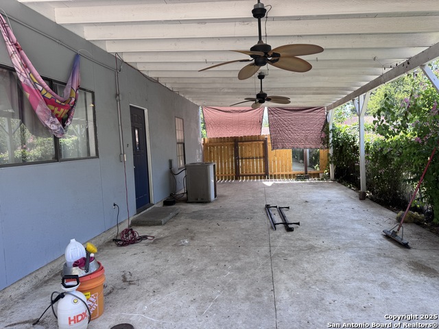 Image 24 of 27 For 1007 Saldana