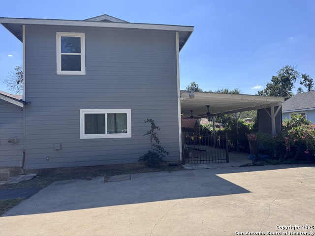 Image 26 of 27 For 1007 Saldana