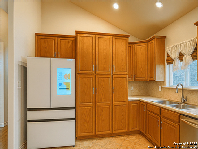 Image 4 of 26 For 412 Moonlight Walk