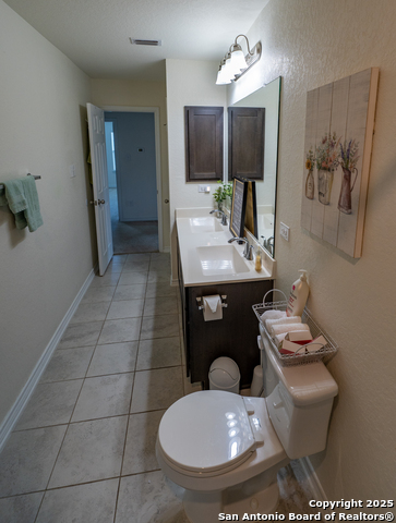 Image 16 of 45 For 105 Colonial