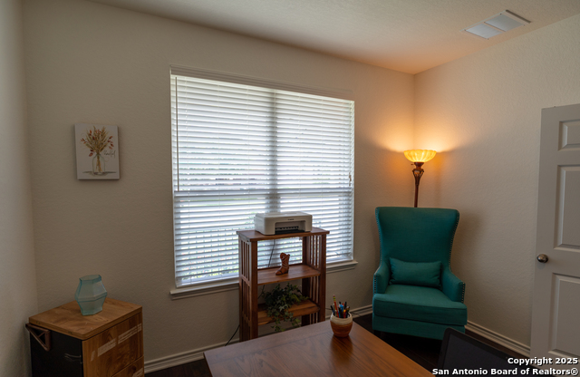 Image 25 of 45 For 105 Colonial