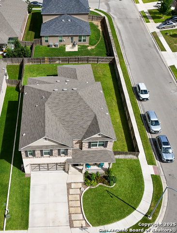 Image 32 of 45 For 105 Colonial