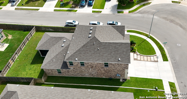 Image 42 of 45 For 105 Colonial