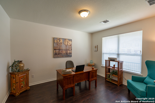 Image 6 of 45 For 105 Colonial