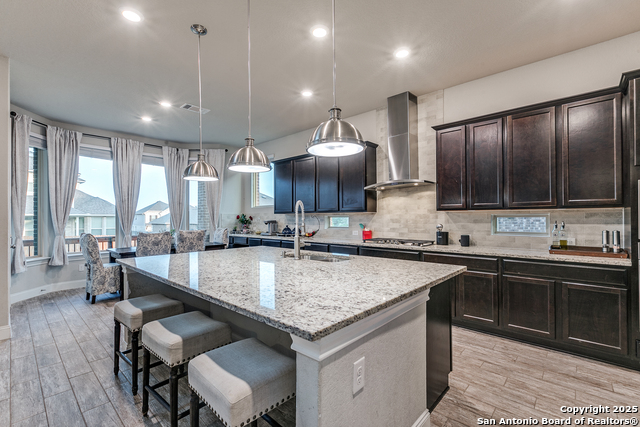 Image 10 of 28 For 2114 Derussy Rd.