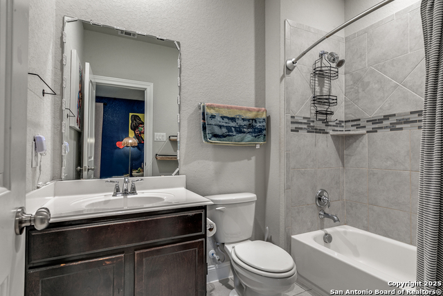 Image 20 of 28 For 2114 Derussy Rd.