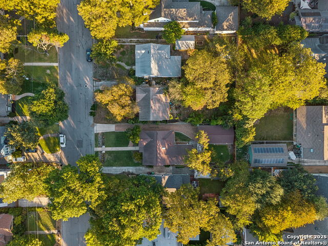 Image 19 of 20 For 126 College Blvd.