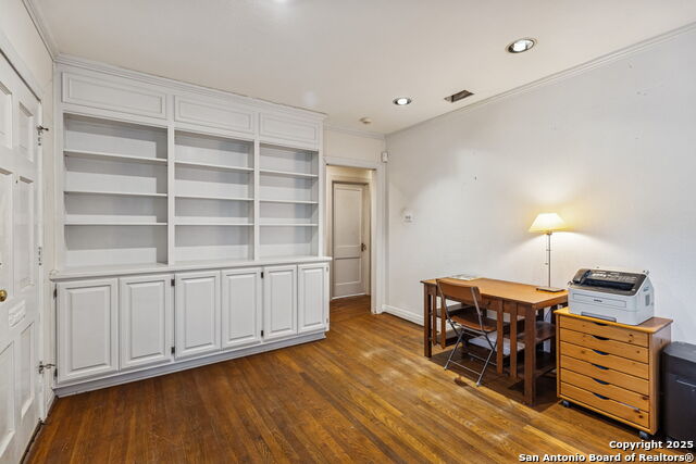 Image 3 of 20 For 126 College Blvd.