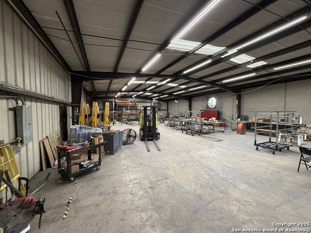 Listing photo id 1 for 110 Connelly  Bay 2